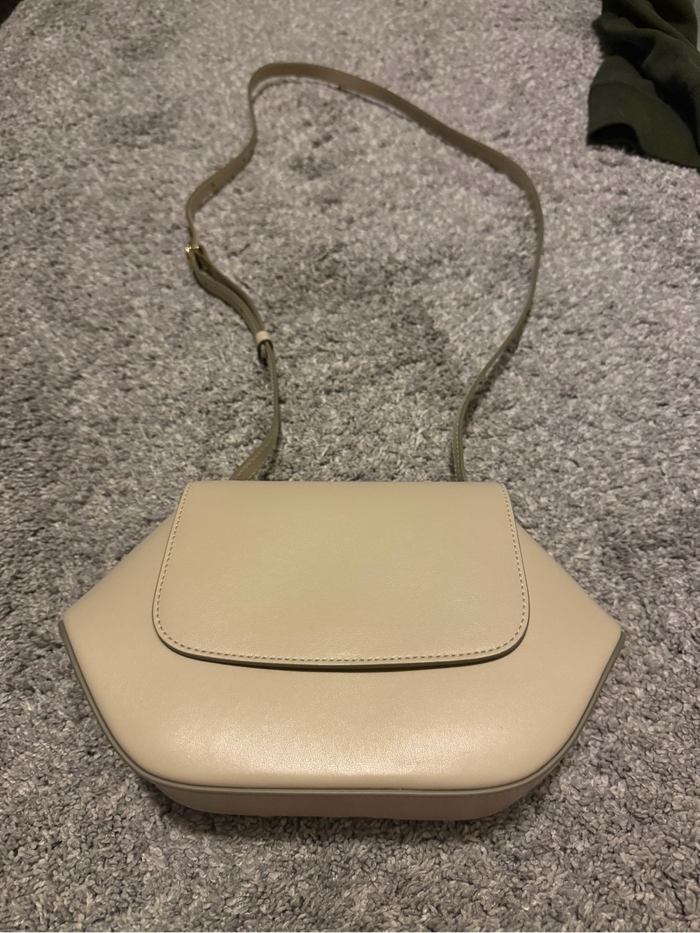 Cuyana Mini Hexagon Crossbody in Ecru